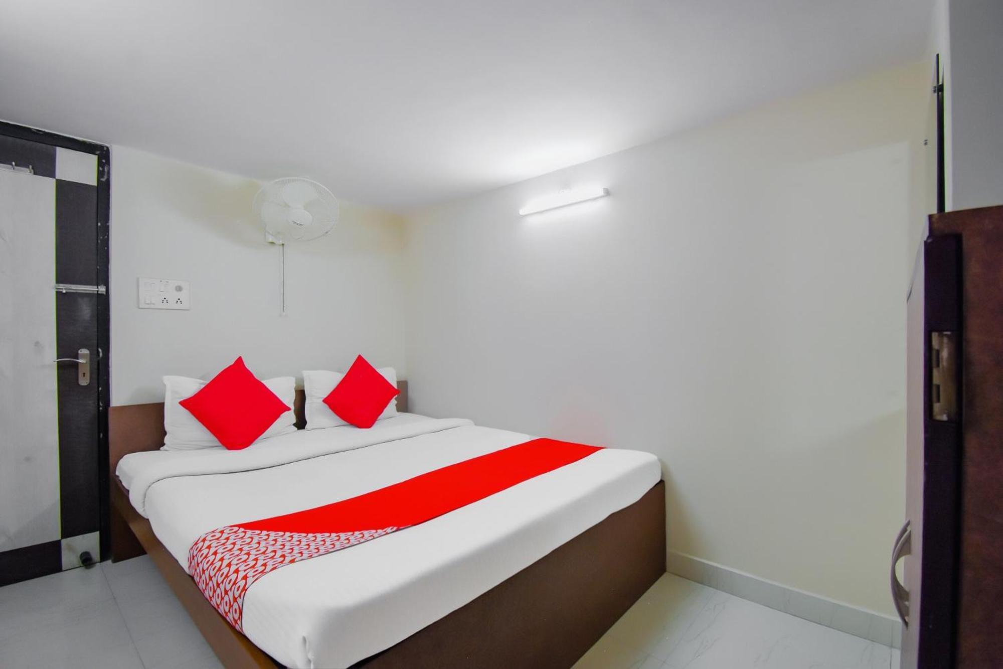 Hotel O Lindsay Inn Guest House Calcutta Calcutta Bara Bazar Extérieur photo